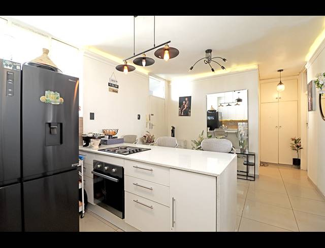1.5 BEDROOM APARTMENT FOR SALE IN BEDFORD GARDENS